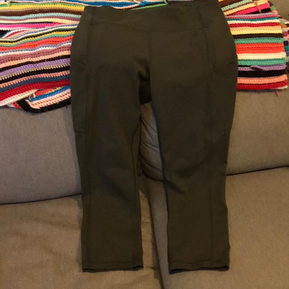 Lululemon 3/4 running/yoga leggings, 8